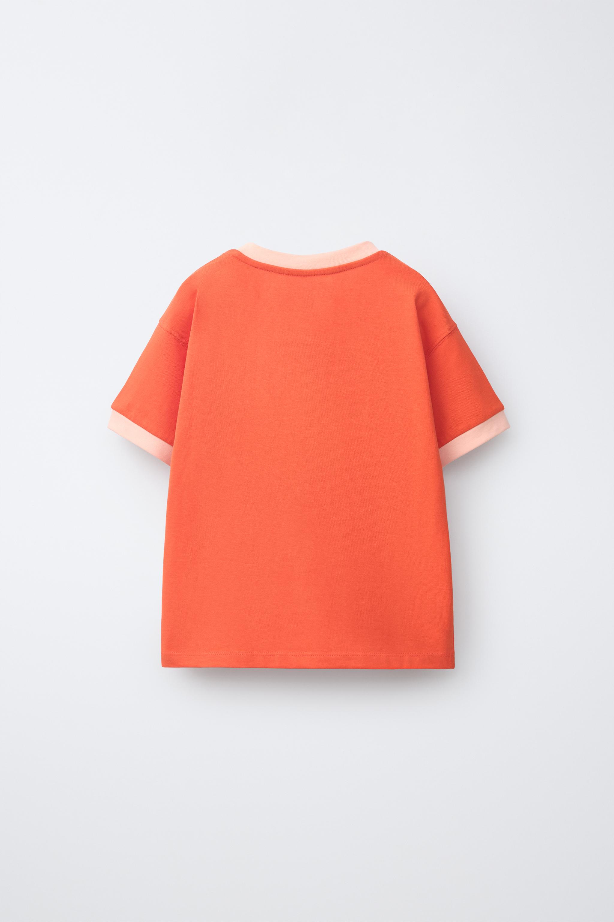 CONTRAST TEXT T-SHIRT